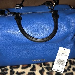 Micheal Kors Purse